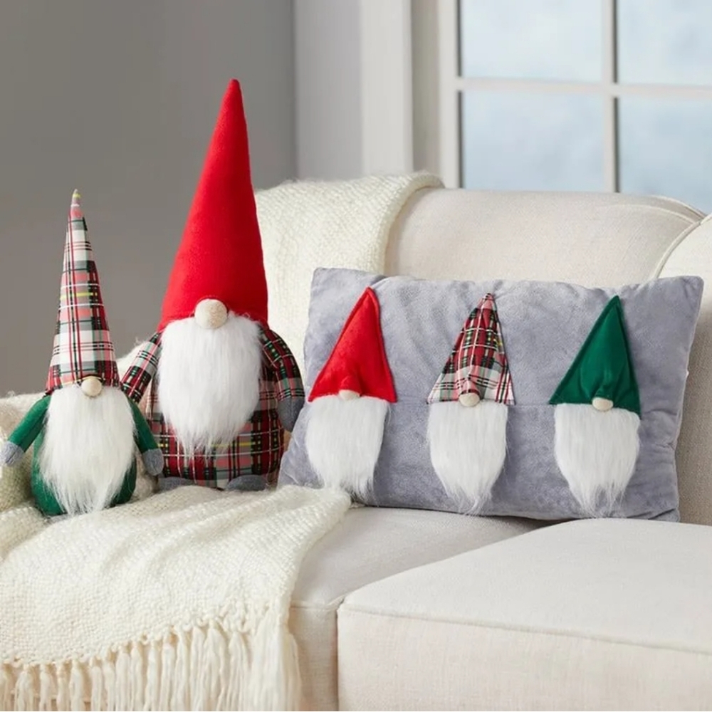 Holiday Gnomes Accent Pillow & Plush Pillows Set of 3 BNWT RETIRED SET!